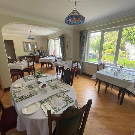 مبيت وإفطار غالواي Ardawn House المظهر الخارجي الصورة The dining room at the Old Vicarage